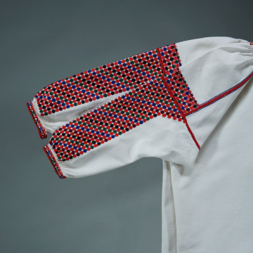 Children's embroidered shirt