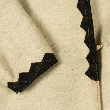 Svyta (embroidered women's coat made of white cloth)