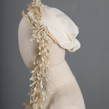 Wedding flower crown 'with sails'