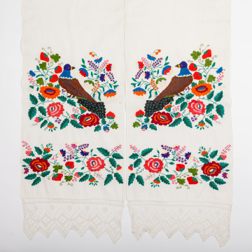 Embroidered rushnyk (towel)