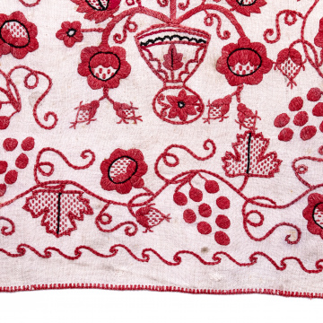 Embroidered rushnyk (towel)