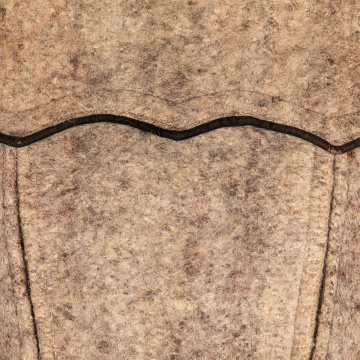 Short white vuiosh (jacket) made of gray cloth
