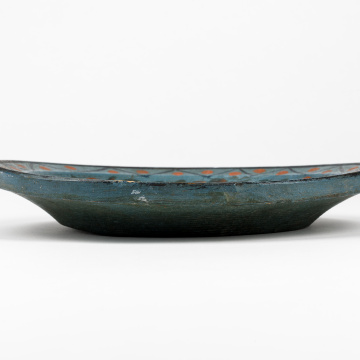 Painted wooden plate