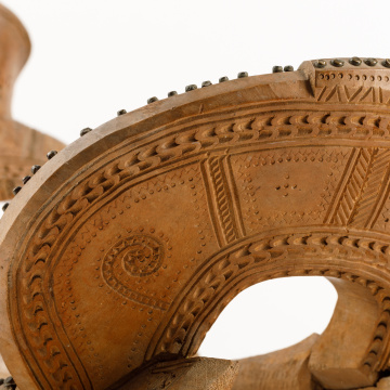 Carved saddle 