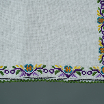 Women's embroidered shirt