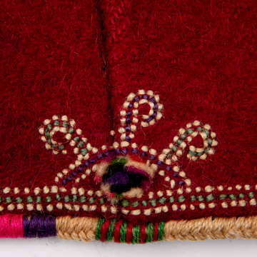 Serdak 'krasheniek' (deep red overcoat)