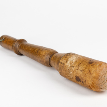 Makohin (pestle)