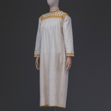 Women's embroidered shirt